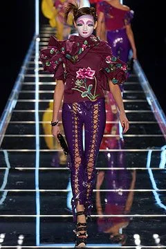 Look 30